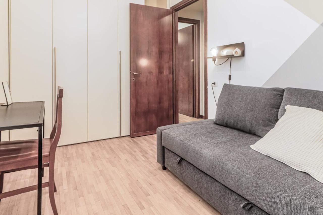 Stunning View Lakeside Apartment - Larihome A11 Gravedona Εξωτερικό φωτογραφία